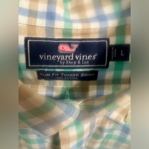 Vineyard Vines
SLIM FIT TUCKER SHIRT
BARBUDA GINGHAM
Size Large - Picture 4 of 4